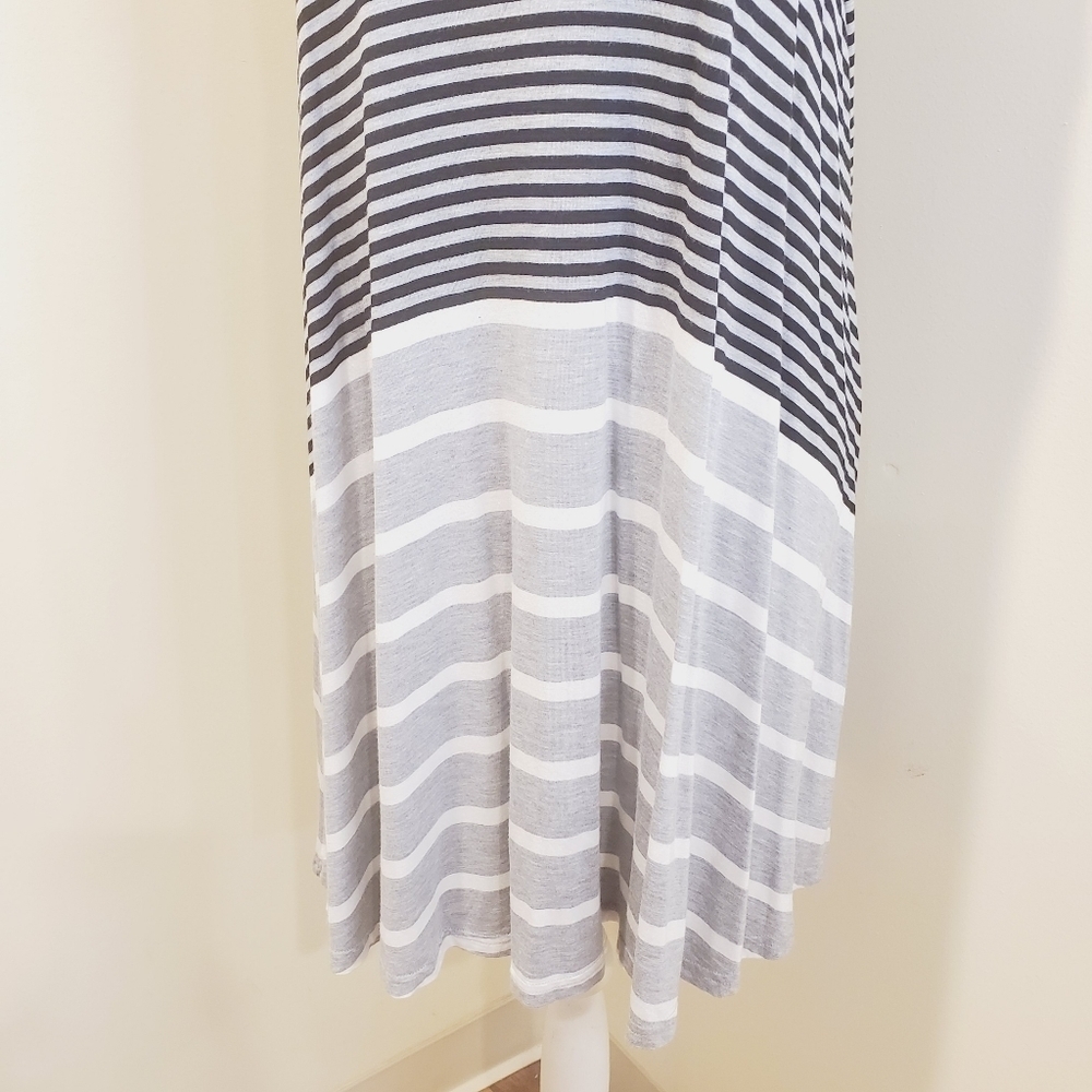Soft and Sexy by American Eagle Outfitter stripes white and gray dress … - Picture 5 of 10